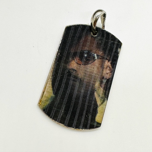 Vintage Snoop Dogg Holographic Pendant - Picture 11 of 11